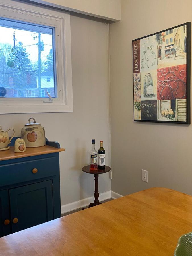 Private Room Lakeview House- Westmount Μόνκτον Εξωτερικό φωτογραφία